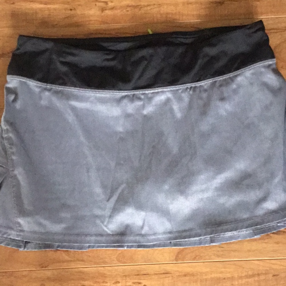 Size 8 Regular Lululemon Skirt